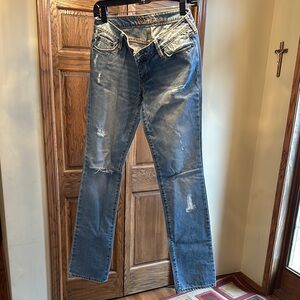 Bullhead Women’s Distressed Jeans
